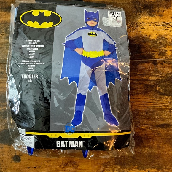 BATMAN COSTUME - Picture 1 of 5